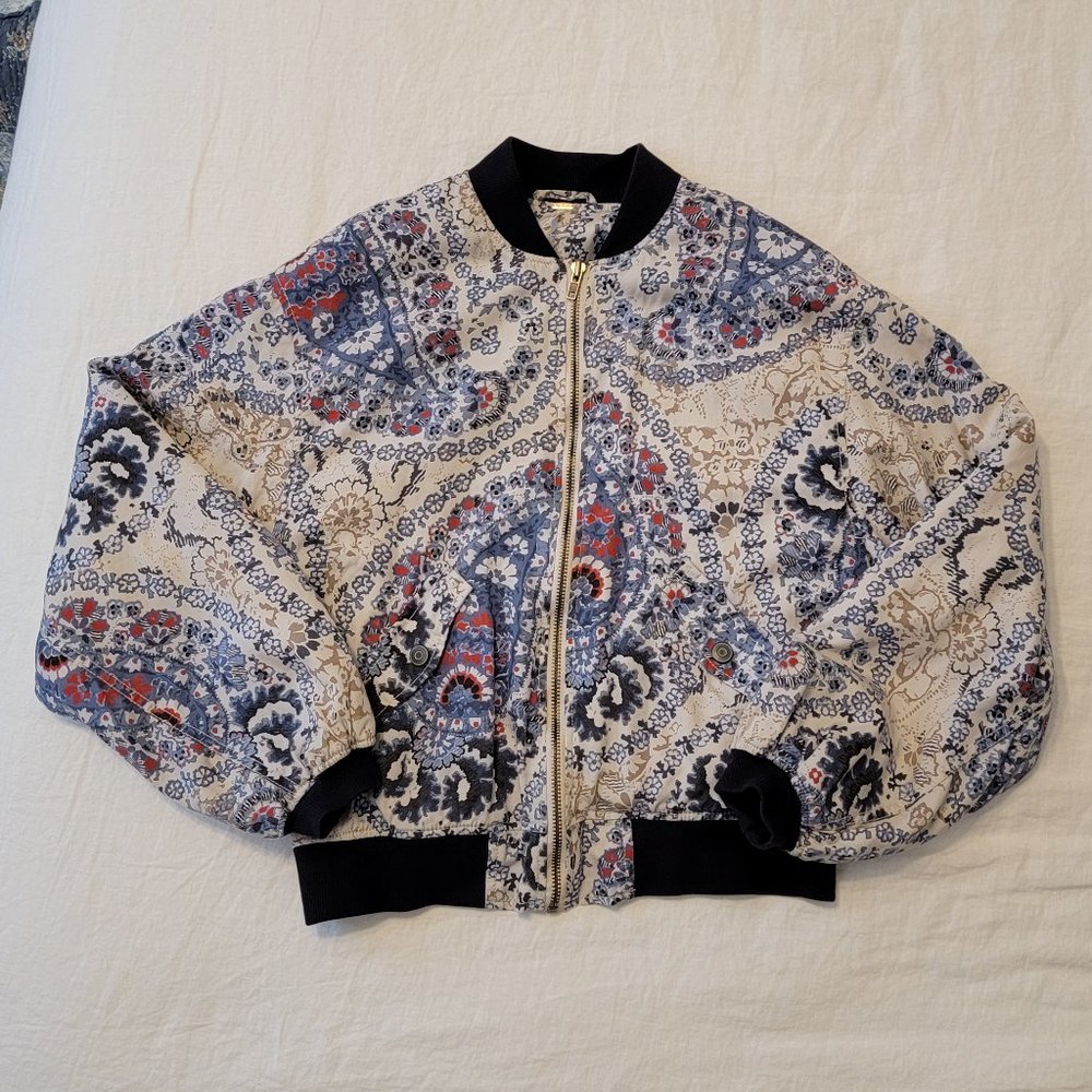 Free People Quilted Bomber Jacket- Blue Paisley Floral NWOT - Picture 6 of 11